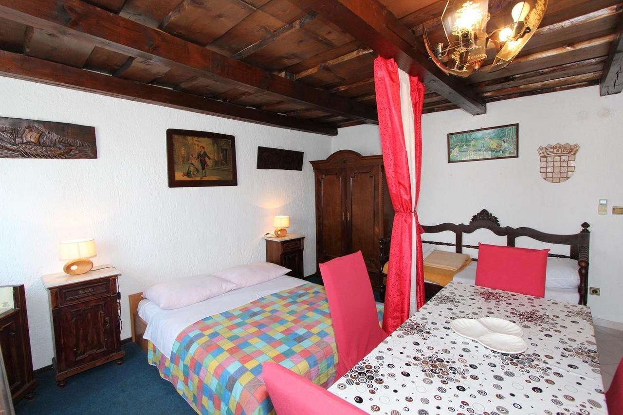 Apartments Sebal Rovinj Bagian luar foto